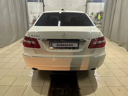 Mercedes-Benz E 350 2011 года за 8 200 000 тг. в Уральск – фото 4