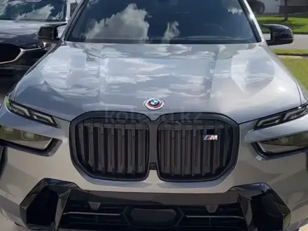 BMW X7 2023 года за 90 000 000 тг. в Караганда