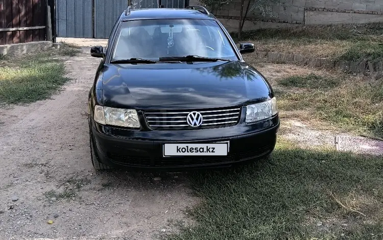 Volkswagen Passat 2000 годаүшін2 500 000 тг. в Алматы