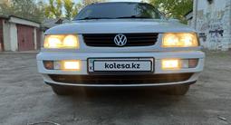 Volkswagen Passat 1994 года за 2 495 000 тг. в Караганда – фото 4
