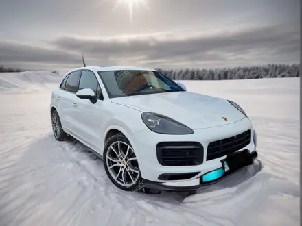 Porsche Cayenne 2019 года за 43 000 000 тг. в Астана