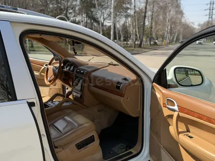 Porsche Cayenne 2006 года за 6 000 000 тг. в Алматы – фото 16