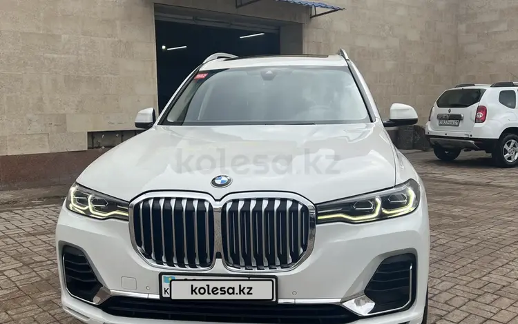 BMW X7 2019 года за 31 900 000 тг. в Астана