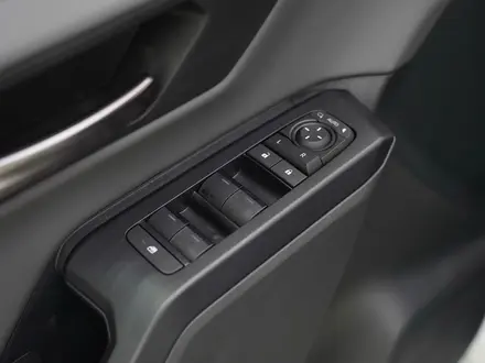 Toyota RAV4 Prestige 2026 года за 20 190 000 тг. в Петропавловск – фото 13