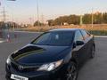 Toyota Camry 2013 года за 8 000 000 тг. в Актобе – фото 2