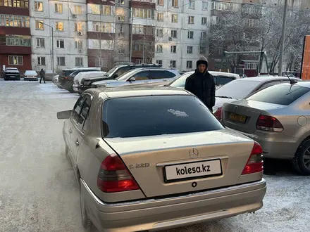 Mercedes-Benz C 220 1994 года за 2 200 000 тг. в Караганда – фото 4