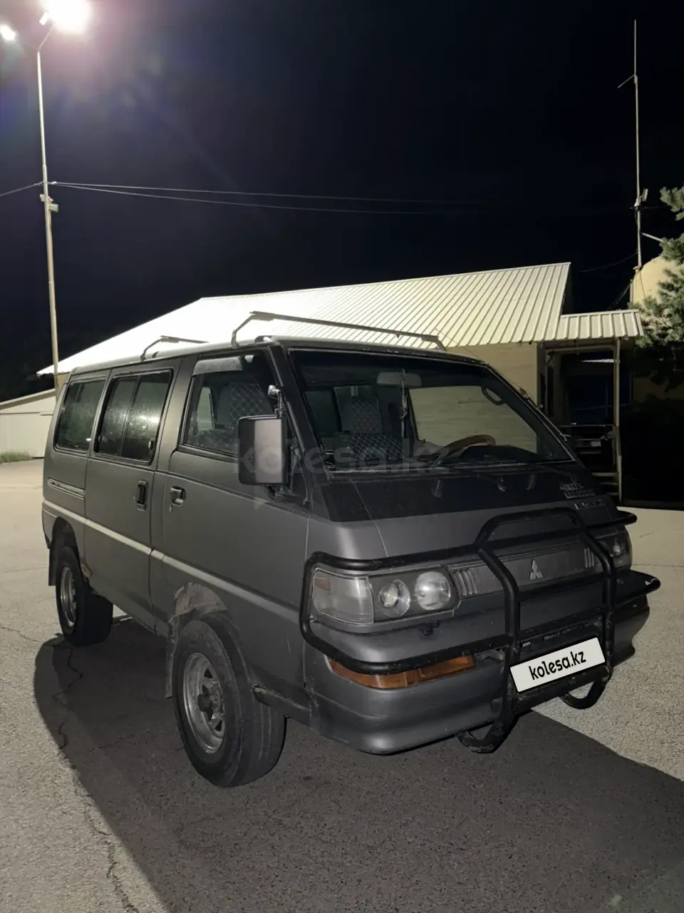 Mitsubishi L300, 1993