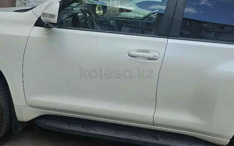 Toyota Land Cruiser Prado 2013 годаүшін15 000 000 тг. в Астана