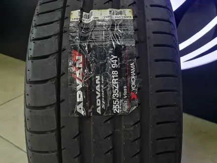 255/35 R18 Yokohama Advan sport 94Y за 79 000 тг. в Алматы