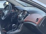Chevrolet Cruze 2012 года за 3 500 000 тг. в Астана – фото 3