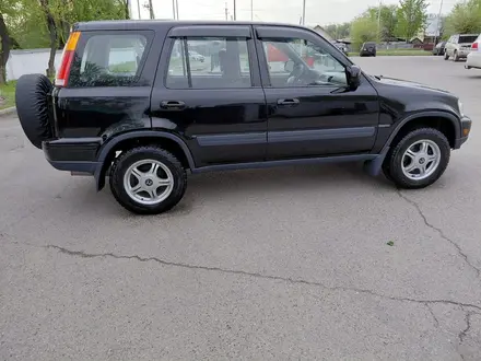 Honda CR-V 2000 года за 4 900 000 тг. в Алматы – фото 17