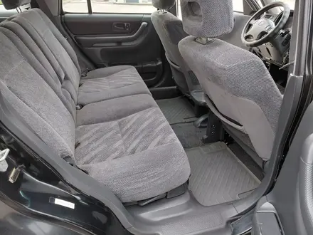 Honda CR-V 2000 года за 4 900 000 тг. в Алматы – фото 30