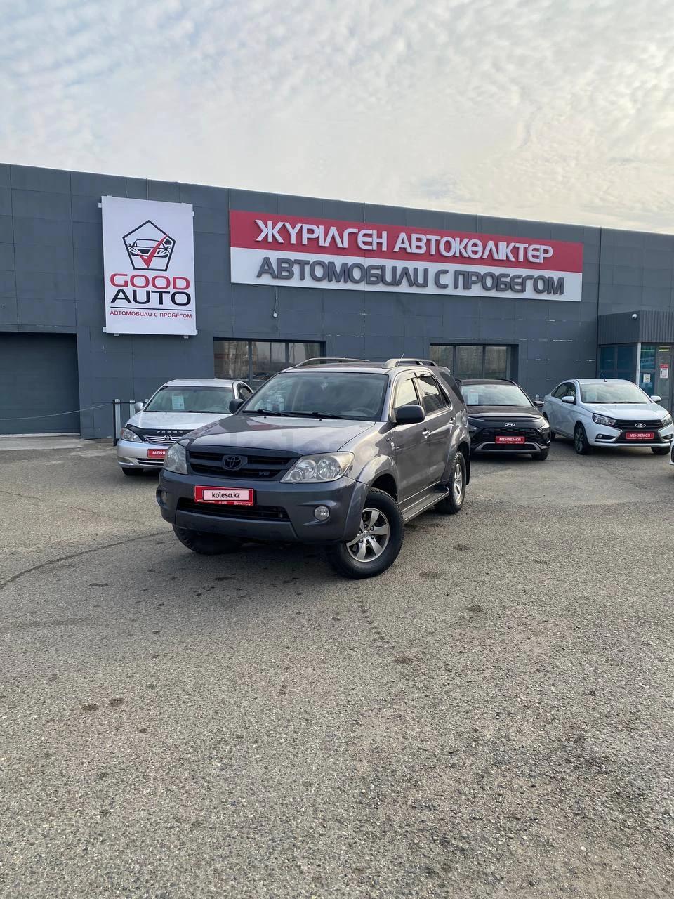 Toyota Fortuner 2006 г.