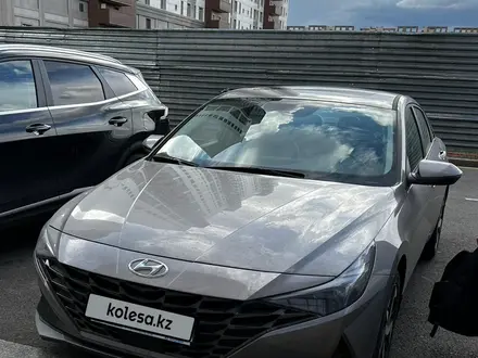 Hyundai Elantra 2023 года за 11 000 000 тг. в Астана