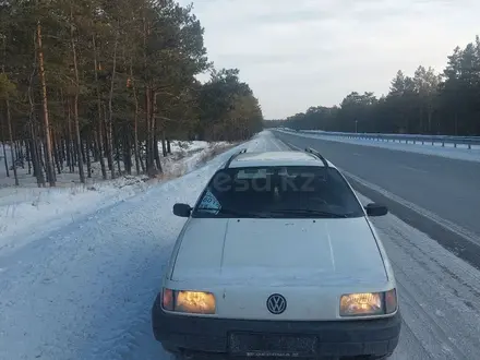 Volkswagen Passat 1993 года за 920 000 тг. в Астана