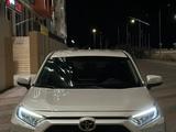Toyota RAV4 2021 года за 15 000 000 тг. в Актау