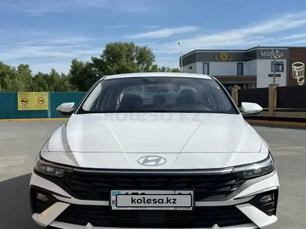 Hyundai Elantra 2025 года за 8 700 000 тг. в Актобе – фото 2
