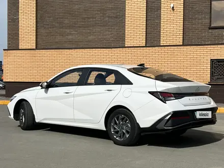 Hyundai Elantra 2025 года за 8 700 000 тг. в Актобе – фото 5
