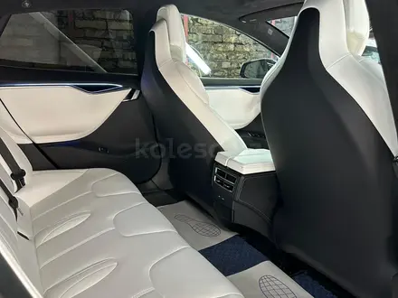Tesla Model S 2017 года за 17 200 000 тг. в Алматы – фото 13