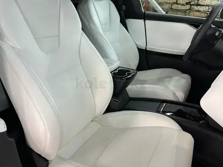 Tesla Model S 2017 года за 17 200 000 тг. в Алматы – фото 7
