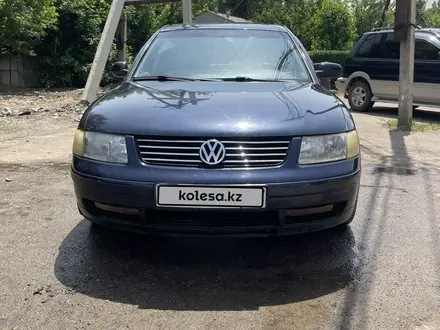 Volkswagen Passat 1998 года за 2 300 000 тг. в Алматы – фото 3