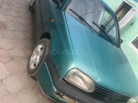 Volkswagen Golf 1993 года за 1 100 000 тг. в Алматы