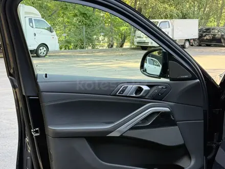 BMW X6 2024 года за 48 800 000 тг. в Алматы – фото 27