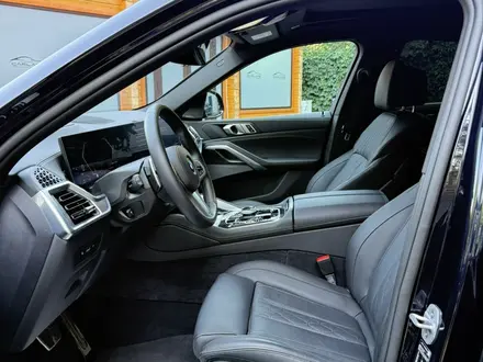 BMW X6 2024 года за 48 800 000 тг. в Алматы – фото 30