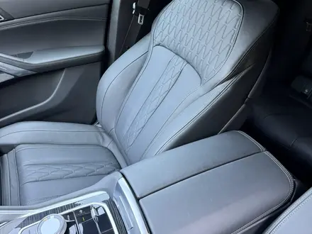 BMW X6 2024 года за 48 800 000 тг. в Алматы – фото 35
