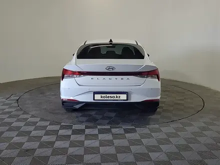 Hyundai Elantra 2021 года за 9 490 000 тг. в Алматы – фото 6