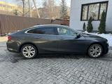 Chevrolet Malibu 2017 года за 7 600 000 тг. в Алматы – фото 3