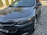 Chevrolet Malibu 2017 года за 7 600 000 тг. в Алматы – фото 4