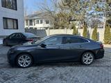 Chevrolet Malibu 2017 года за 7 600 000 тг. в Алматы – фото 5