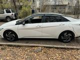 Hyundai Elantra 2023 годаfor8 700 000 тг. в Алматы – фото 3