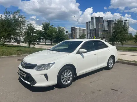 Toyota Camry 2015 года за 10 500 000 тг. в Павлодар – фото 2