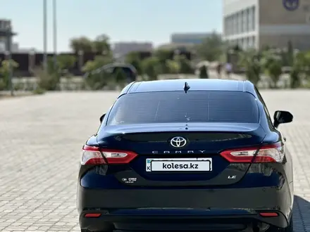 Toyota Camry 2019 года за 10 600 000 тг. в Актау – фото 4