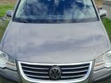 Volkswagen Touran 2007 годаүшін3 500 000 тг. в Качар – фото 4