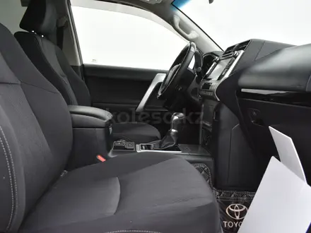 Toyota Land Cruiser Prado Comfort 2019 года за 18 600 000 тг. в Атырау – фото 14