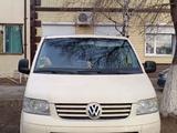 Volkswagen Caravelle 2004 годаүшін6 000 000 тг. в Рудный