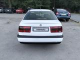 Volkswagen Passat 1995 года за 1 150 000 тг. в Тараз – фото 3