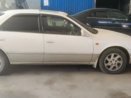 Toyota Camry 1997 года за 3 500 000 тг. в Усть-Каменогорск – фото 15