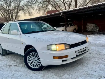 Toyota Camry 1993 года за 2 550 000 тг. в Алматы – фото 2