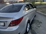 Hyundai Solaris 2014 года за 4 700 000 тг. в Актобе – фото 4