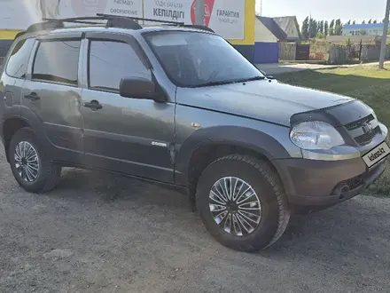 Chevrolet Niva 2013 года за 3 400 000 тг. в Акжаик – фото 2