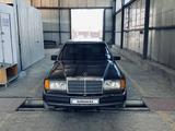 Mercedes-Benz E 230 1992 года за 1 050 000 тг. в Тараз – фото 5