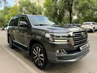 Toyota Land Cruiser 2018 годаүшін35 200 000 тг. в Алматы