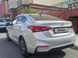 Hyundai Solaris 2018 года за 5 200 000 тг. в Астана – фото 4