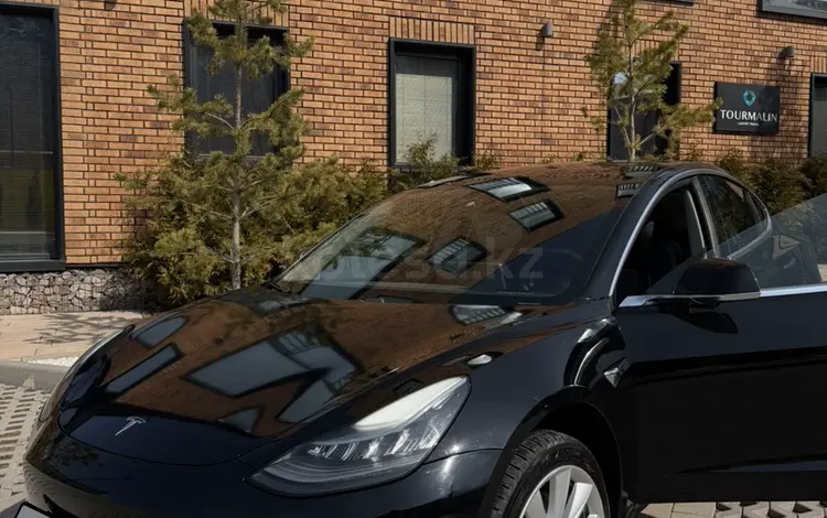 Tesla Model 3 2021 года за 13 000 000 тг. в Алматы