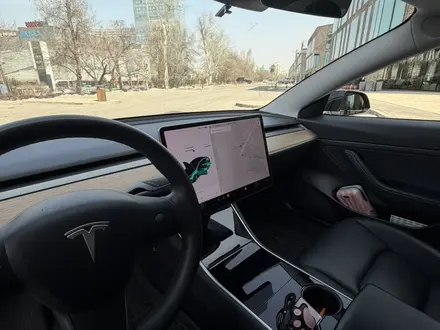 Tesla Model 3 2021 года за 13 000 000 тг. в Алматы – фото 7