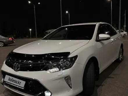 Toyota Camry 2017 года за 13 200 000 тг. в Алматы – фото 6